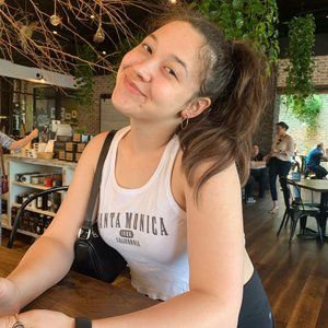 Meet your Posher, Lea